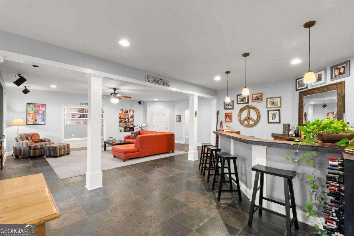 328 Kingsford XING