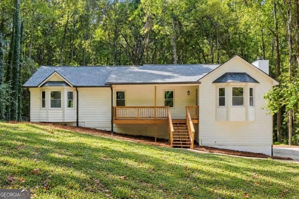 Photo of 3426 Spinnaker Way, Acworth, GA 30102 (MLS # 10854591)