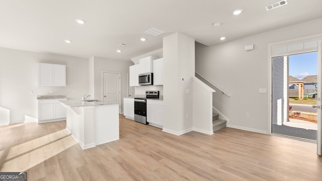 Photo of 4424 Manor Hill Drive, Union City, GA 30291 (MLS # 10753064)