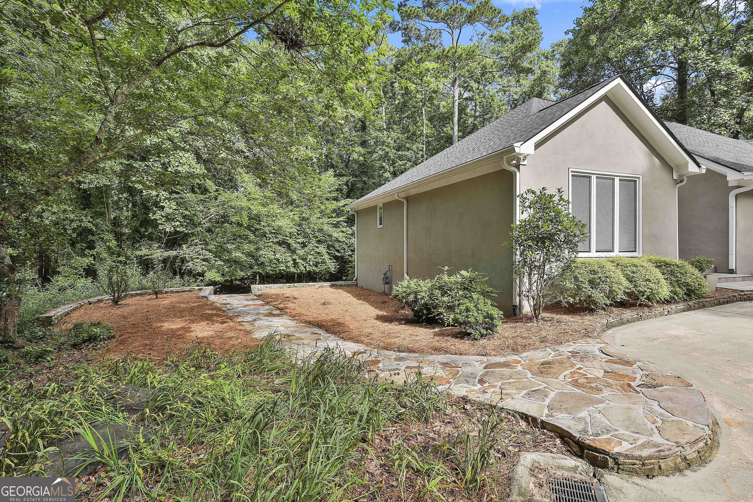 118 Whitfield RUN