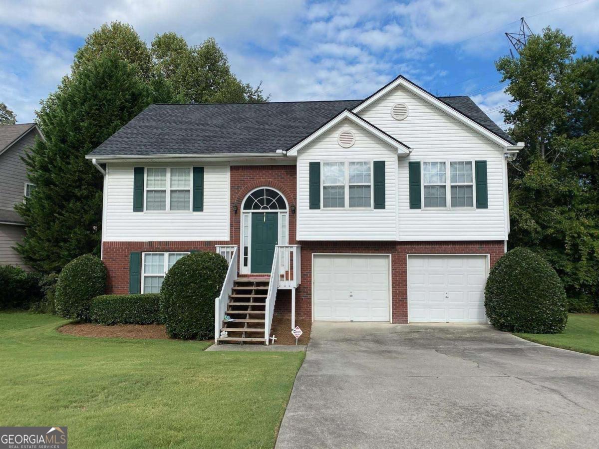 This rental property is a 3 bedroom, 2 1/2 baths home in quiet cul-de-sac in NEW Seckinger High School District! Kitchen includes refrigerator, microwave, oven, garbage disposal, new kitchen flooring and granite counter tops, large pantry and white cabinets. Family room has a wood burning fireplace. Master bedroom is large and has a sitting area and master bathroom has separate shower, garden tub, and double vanity. Located in Duncan Park sub., with pool, tennis courts, and sidewalks. Note: Master bedroom is upstairs & secondary bedrooms are downstairs. Not available until September 20, 2025. Requirements: Application, Pass background check & credit check with credit score of 700 or better, Proof of employment, Proof of income at 3 X the rent, $2150 Security Deposit plus $2150 first month's rent upon signing of the lease. Only one medium size dog with $500 non-refundable deposit NO PIT BULLS