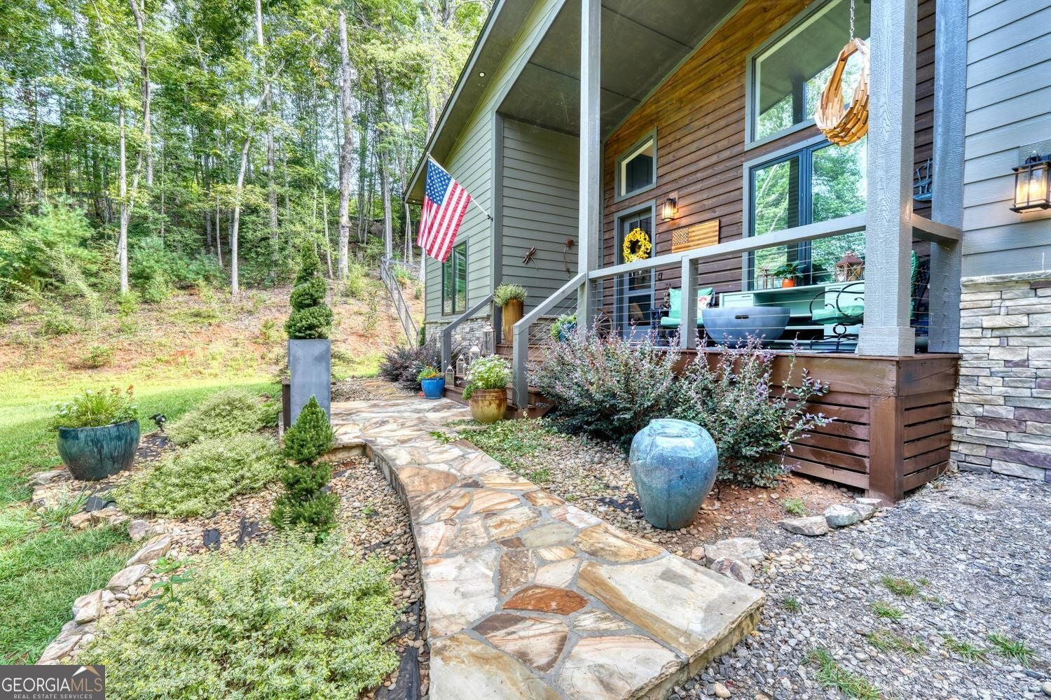6824 Mountain Laurel RD