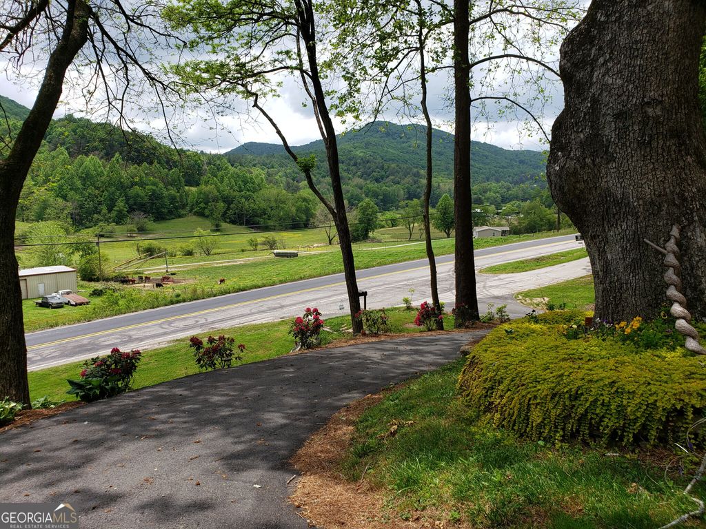 Photo of 2036 Highway 76 W, Clayton, GA 30525 (MLS # 10720133)