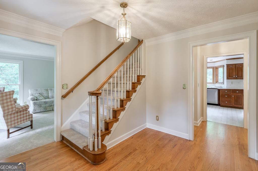 2701 Gardenwood CT SW