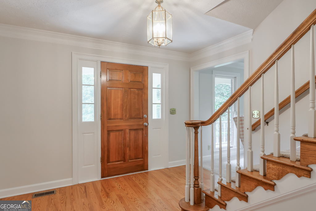 2701 Gardenwood CT SW