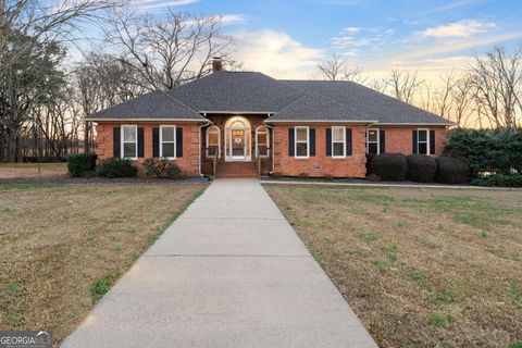 Photo of 2300 Frettiesburg Drive, Rockmart, GA 30153 (MLS # 10677841)