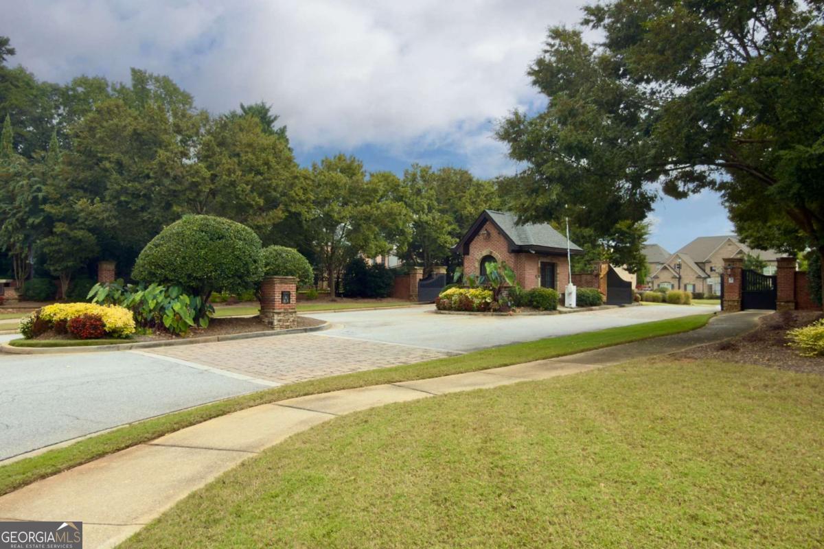 1054 Morgan Garner DR SW