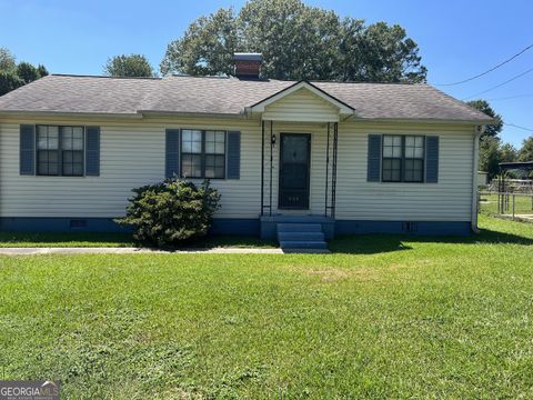 Photo of 404 McArthur Boulevard, Warner Robins, GA 31093 (MLS # 10648851)