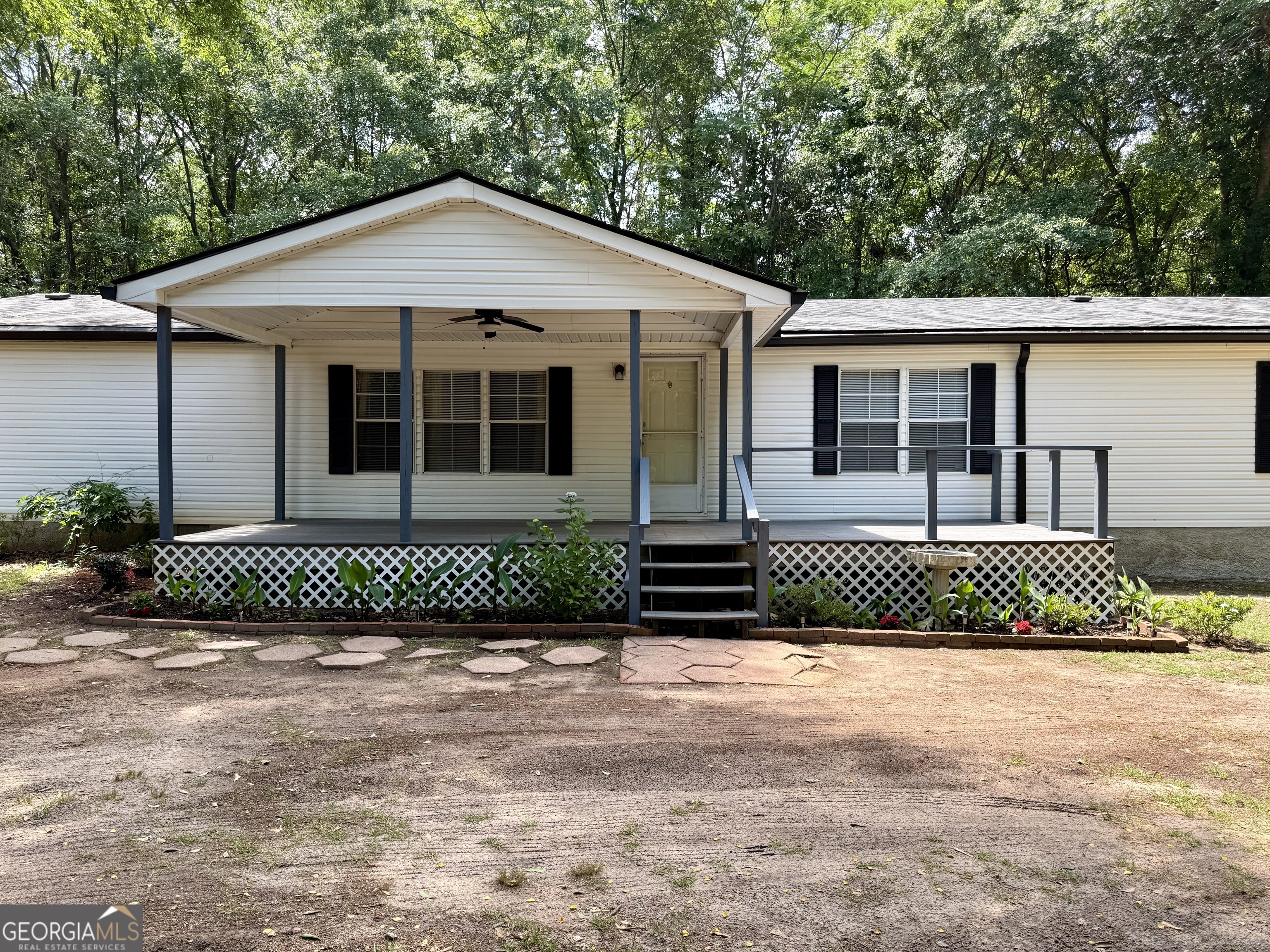 811 Eastside DR