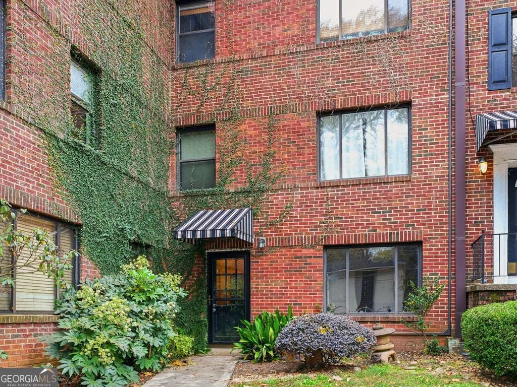 710 Argonne AVE NE 1