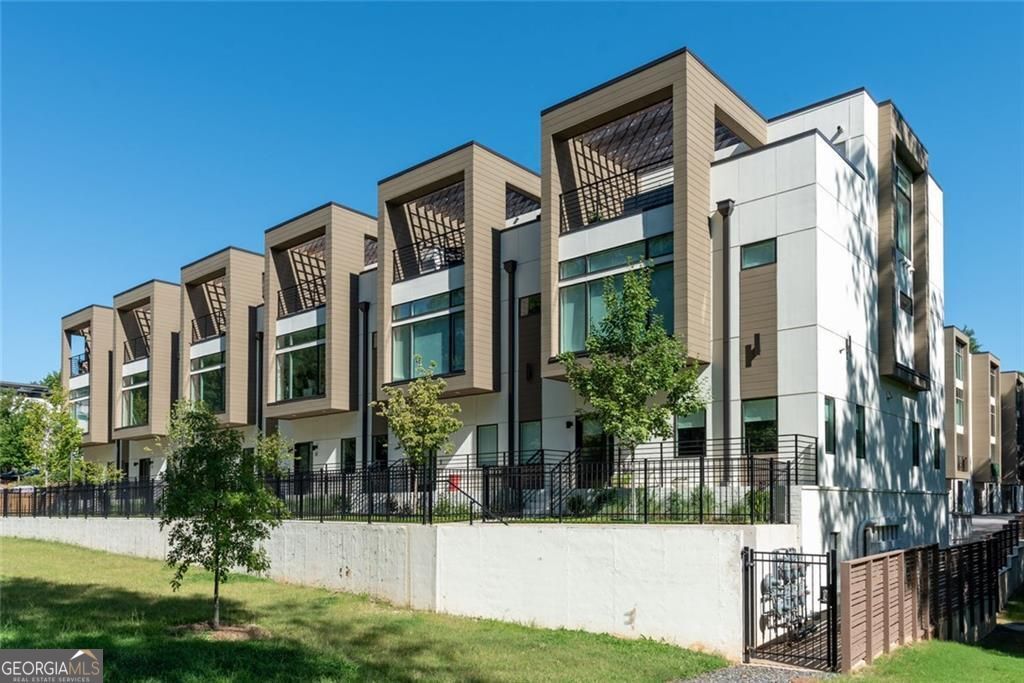 Photo of 1099 North Avenue NE #14, Atlanta, GA 30307 (MLS # 10696643)