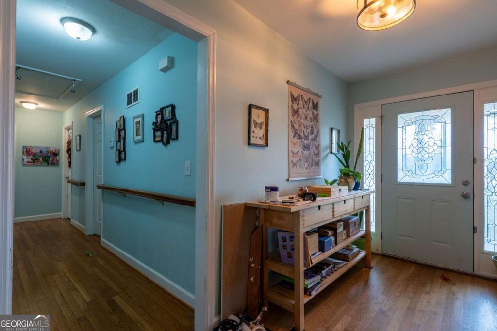 Photo of 650 Riverside Road, Roswell, GA 30075 (MLS # 10705658)