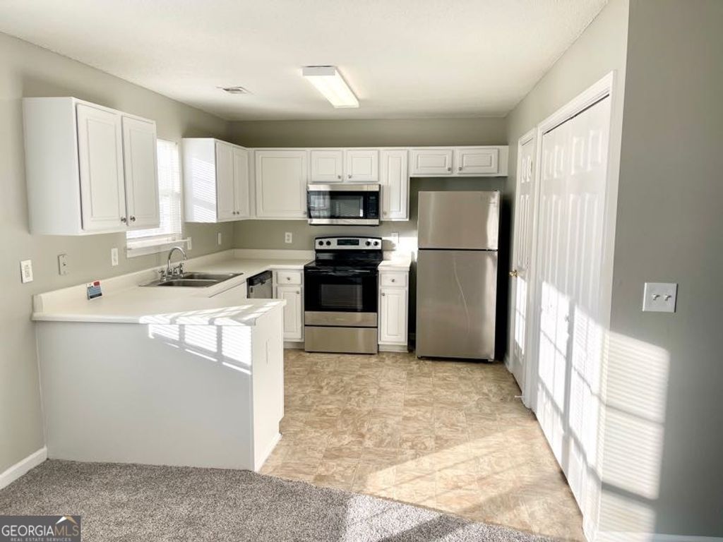 Photo of 333 Goldenrod Drive, Stockbridge, GA 30281 (MLS # 10633184)