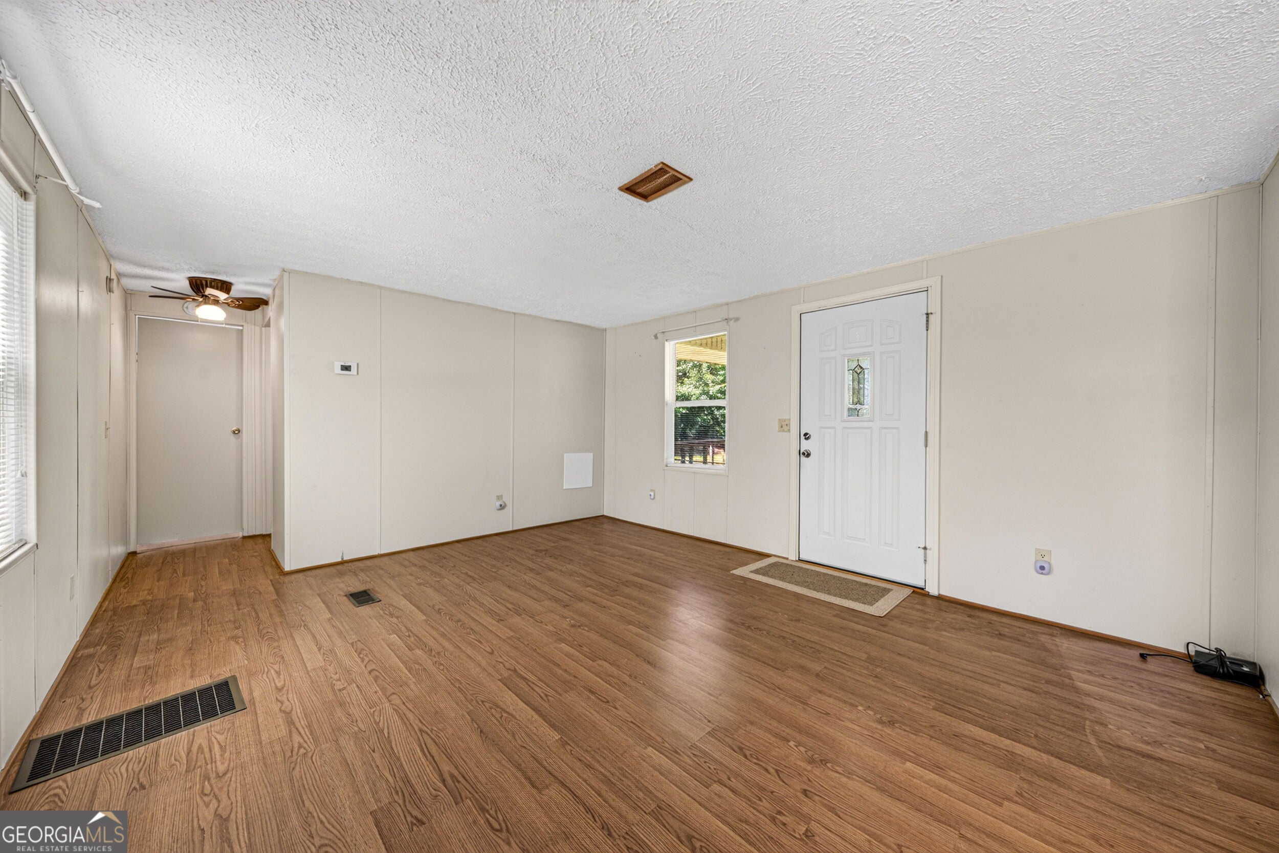 465 Defoor RD