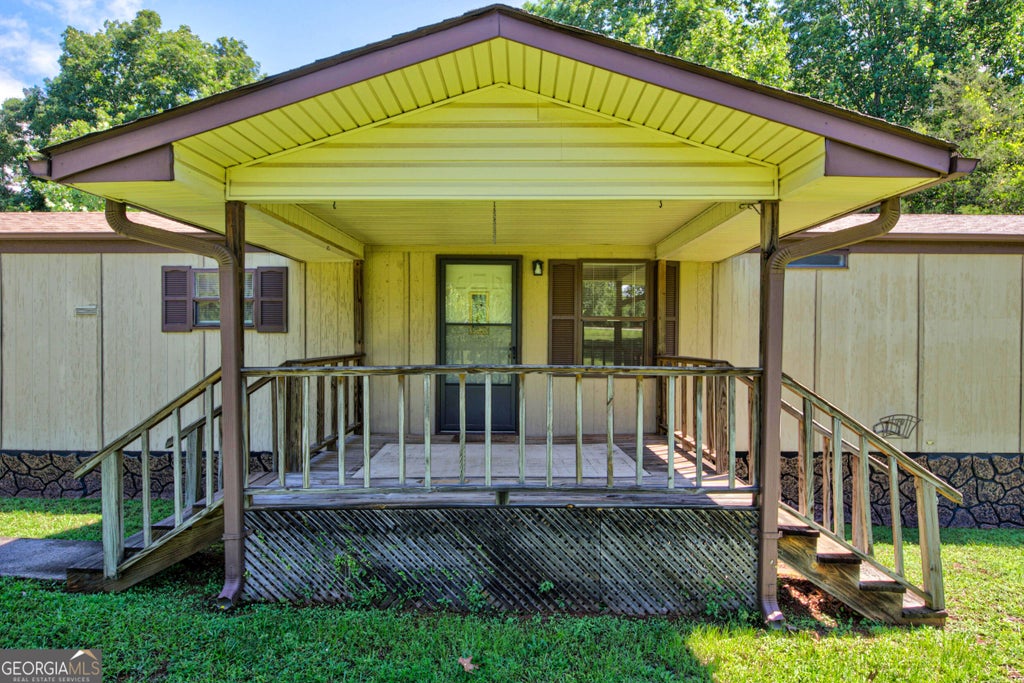 Photo of 465 Defoor Road, Toccoa, GA 30577 (MLS # 10870830)