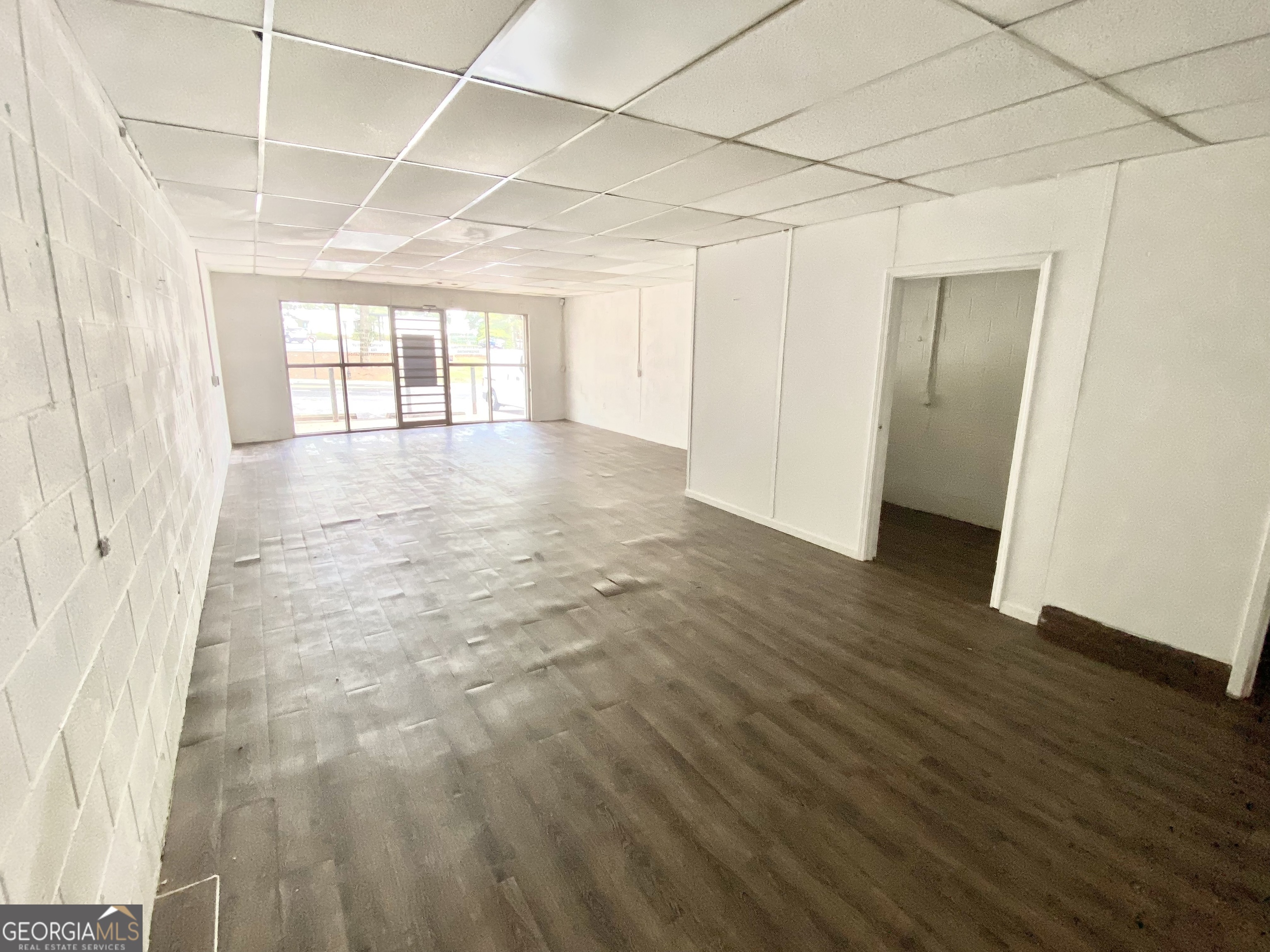 S Fairground St Retail - Commercial Lease