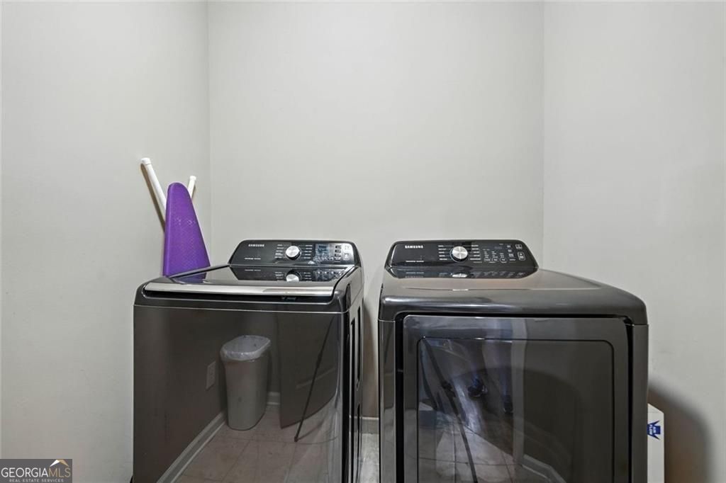 Cumming, Georgia 30040, United States, 6 Bedrooms Bedrooms, ,5 BathroomsBathrooms,Residential,Active,203461