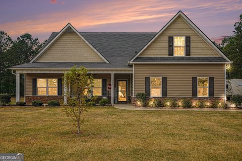 239 Dixon CIR Williamson GA 30292