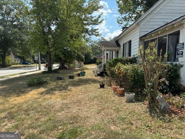 575 N Cherokee RD