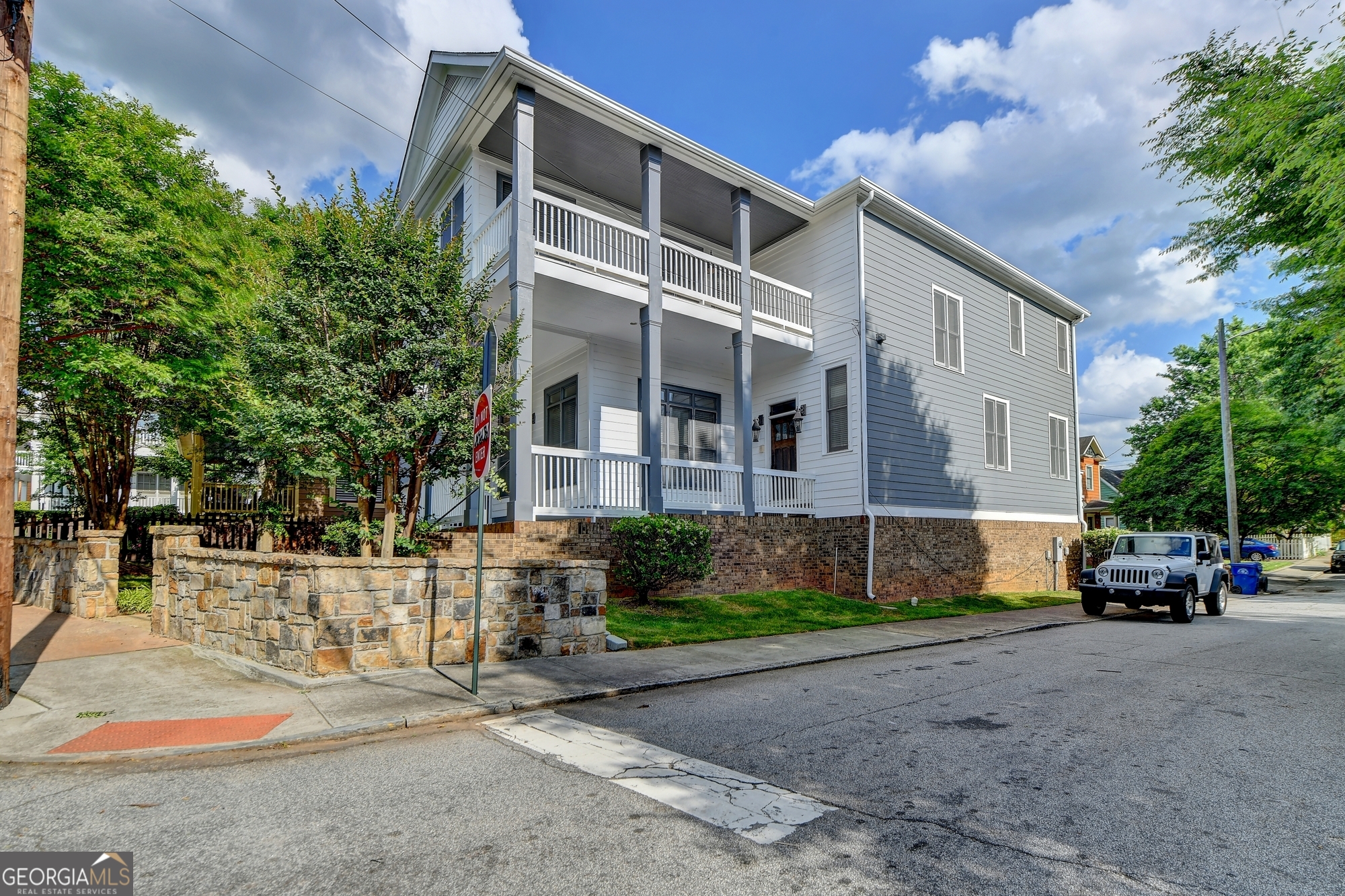 Beautiful 2 story home with a 2 car garage in Old Fourth Ward. In the King Historic District. House is on the same street as the birth home of Dr. Martin Luther King, Jr, The King Center, and the historic Ebenezer Baptist Church. Walking distance (0.4 mile) to Beltline & Krog Street Market. New HVAC condensers (two 3 ton Goodman). New roof.
