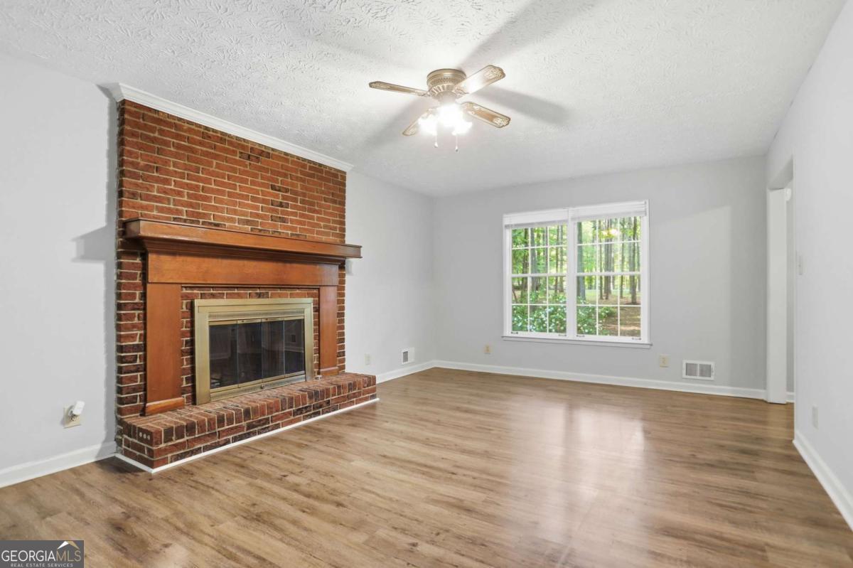 105 Woodsong CT