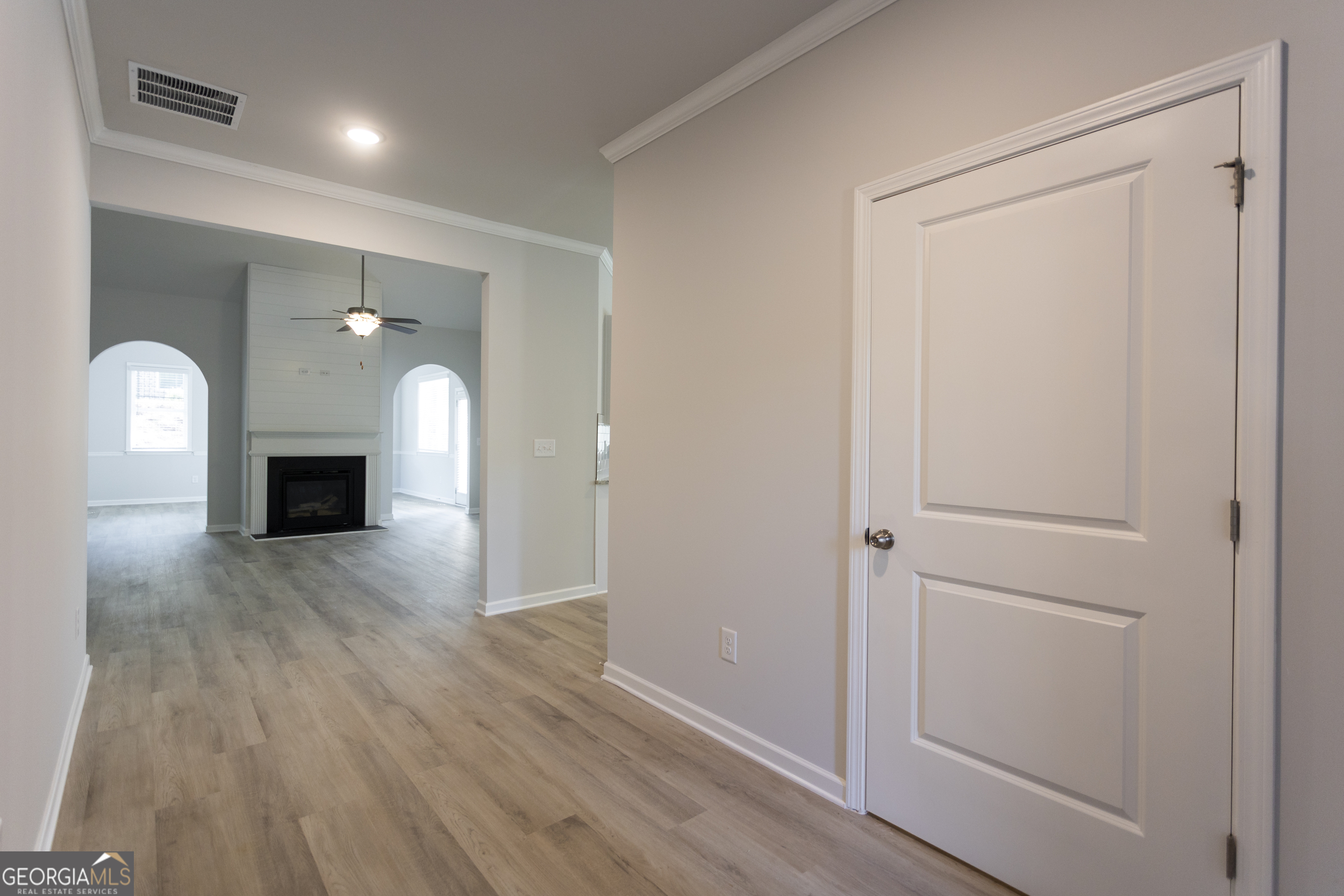 1007 Towne CIR