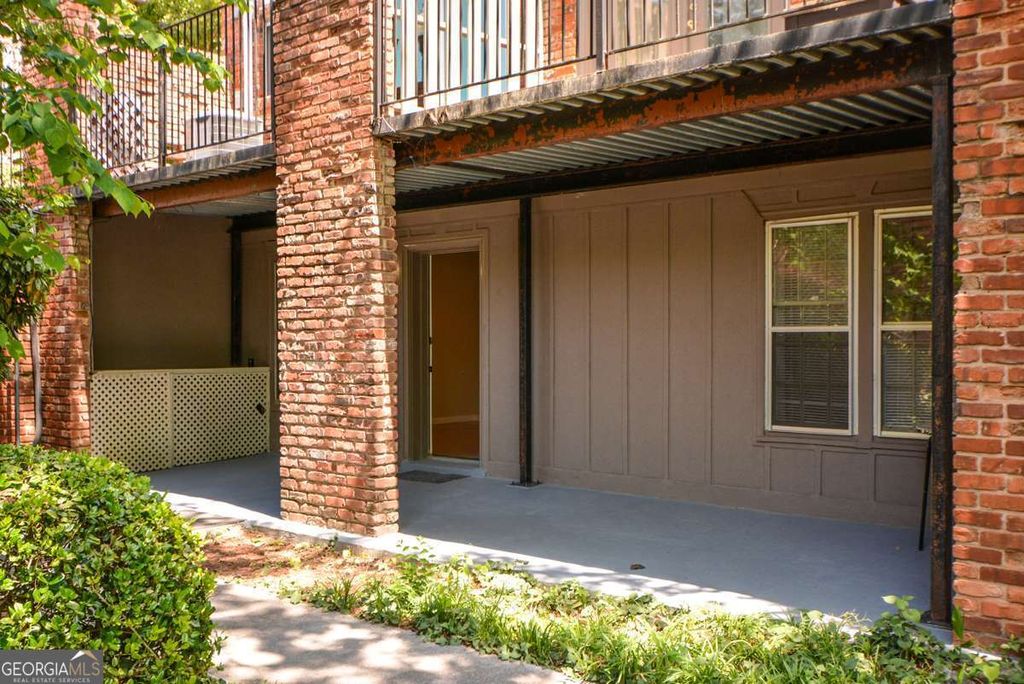 Photo of 3113 Colonial Way #M, Atlanta, GA 30341 (MLS # 10741144)