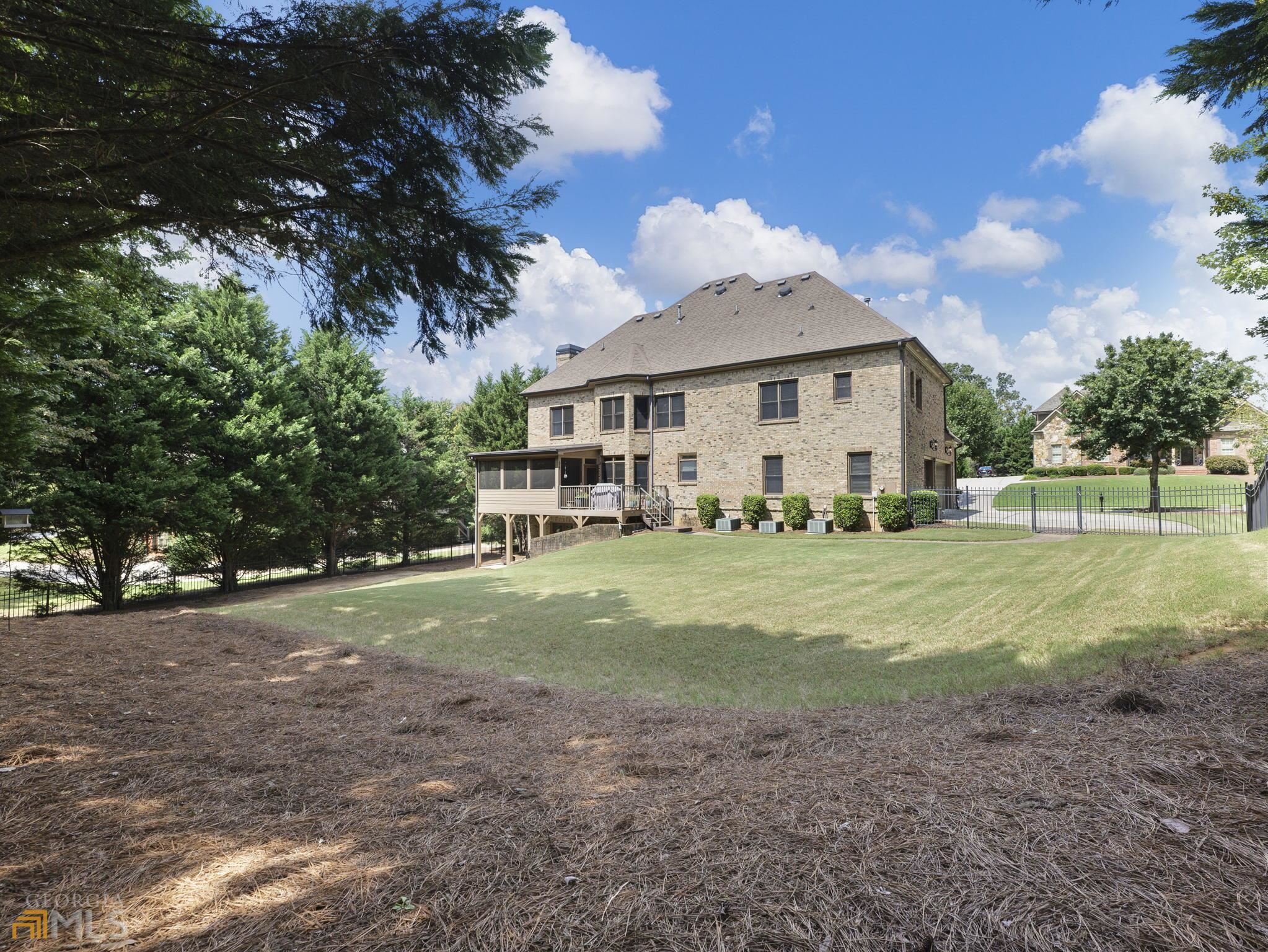 Chateau Elan - Residential