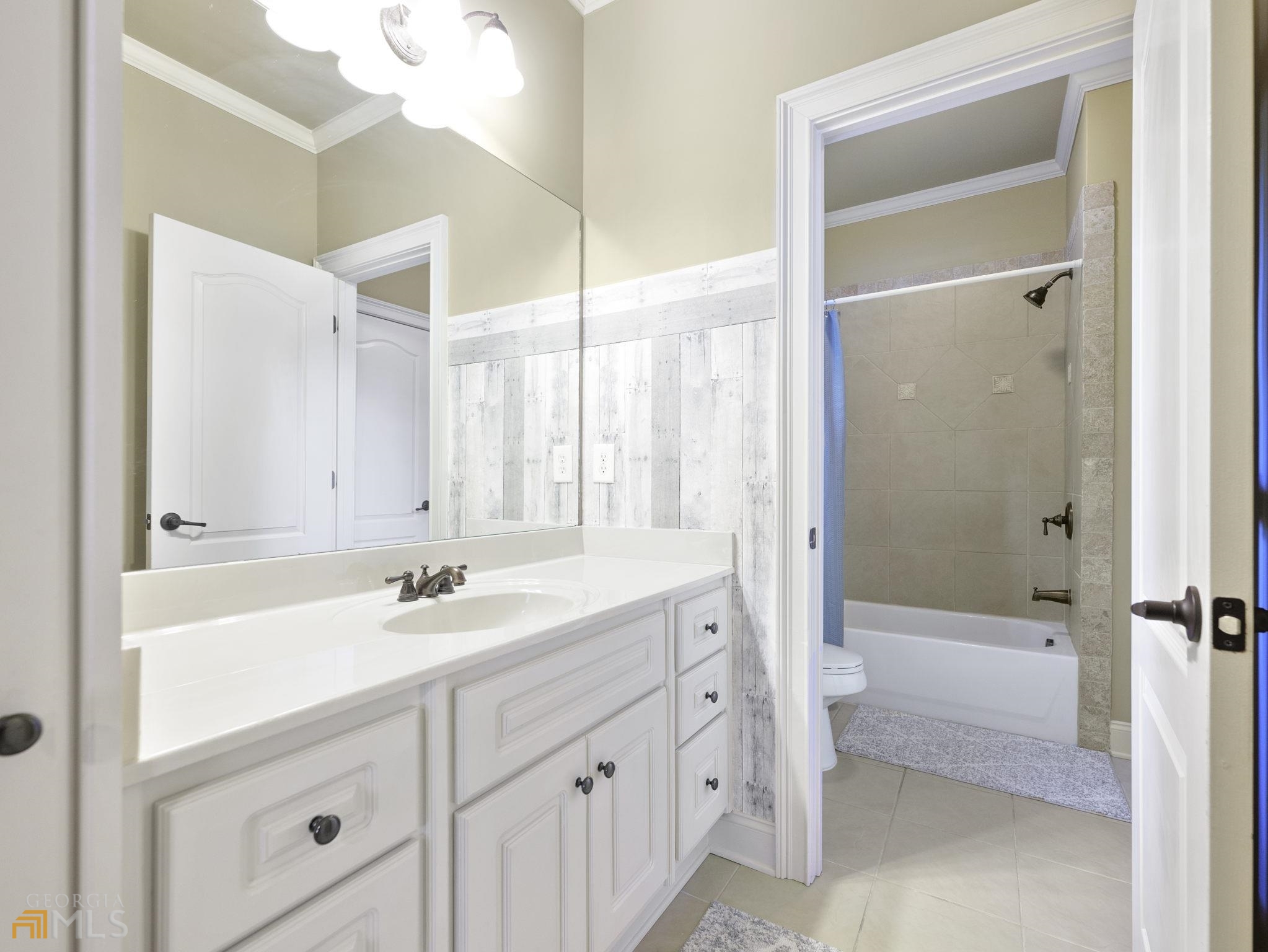 Chateau Elan - Residential
