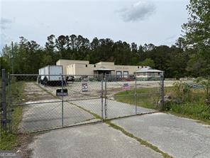 1801 Harrietts Bluff RD