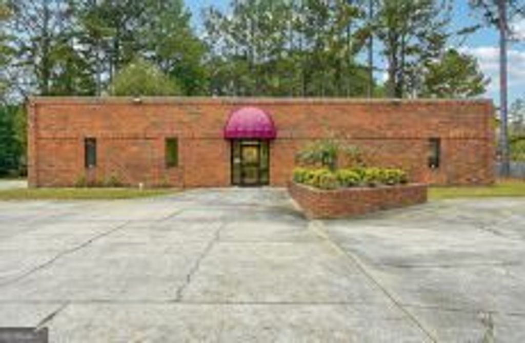Photo of 125 Commerce Circle, Fayetteville, GA 30214 (MLS # 10683054)