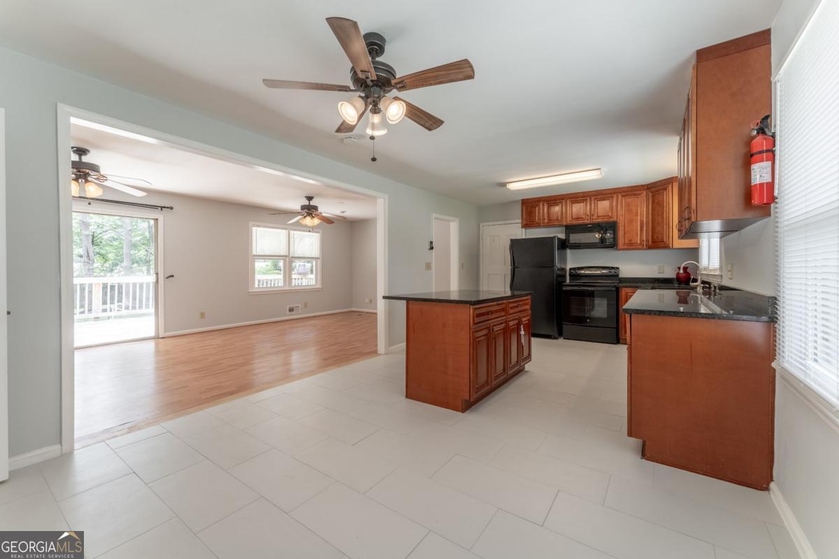 Q A Willis - Residential Lease