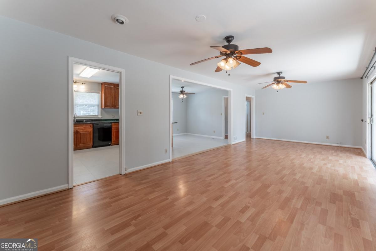 Q A Willis - Residential Lease