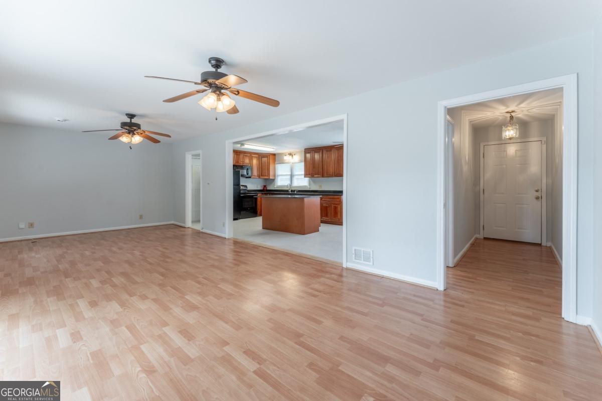 Q A Willis - Residential Lease