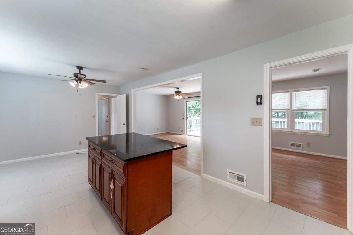 Q A Willis - Residential Lease