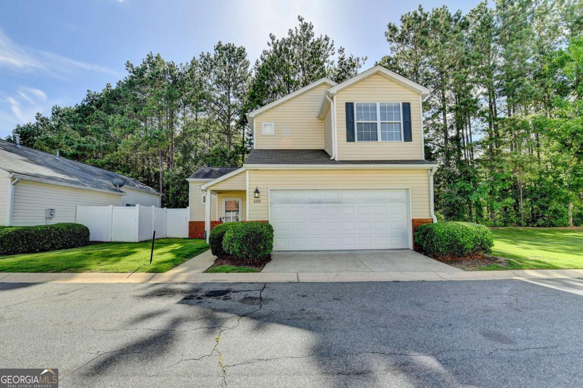 LOCATION! LOCATION! LOCATION!. Ready to start a new year in YOUR NEW HOME?! Presented to you now is the only available move-in-ready home. The property has just been freshly painted throughout the house, and the entire backyard has been laid out with concrete, ready for a family afternoon. This beautiful home has an open floor plan that is perfect for entertaining inside and out! Don't miss out on this incredible opportunity to own a move-in-ready home in a desirable location. This home is perfect for all; Empty nesters, first-time home buyers.....You don't want to miss this beauty! This is it! Make your offer and be ready for YOUR new beginnings in your home sweet home!