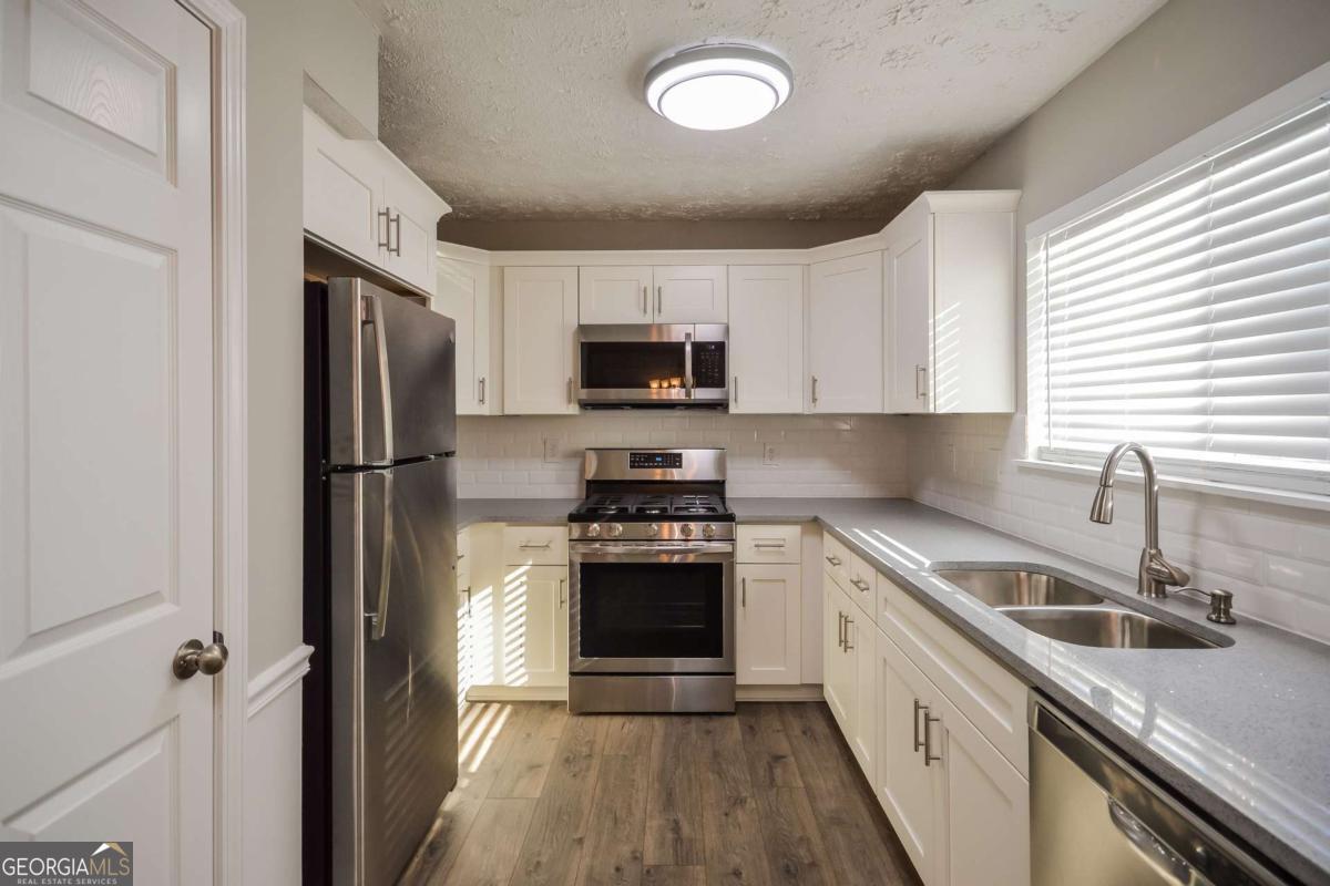 3240 Trotters Walk CIR