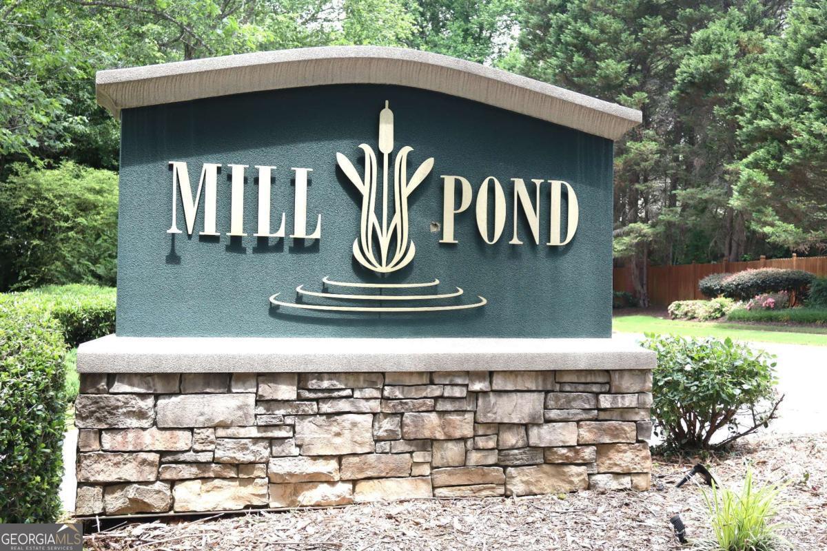 Beautiful 2 bedroom/2 bath condo located in desirable Smyrna!! Spacious split bedroom floor plan. Great room w/decorative fireplace. Mirrored wall in dining room w/ new vinyl flooring. Kitchen equipped with flat surface stove, built in microwave, dishwasher & refrigerator. King sized master bedroom w/ample organized closet space. Enjoy relaxing on balcony with breathtaking wooded views. Fast & easy access to Atlanta city life, downtown & airport. Condo ready for immediate move in!! Credit score 600+ and 24 month lease required.
