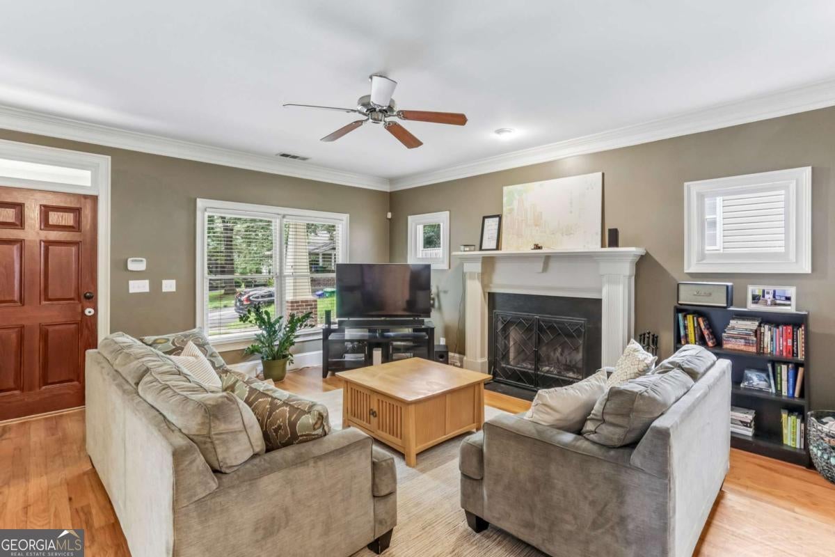 3158 Alston DR
