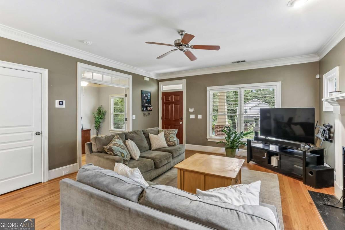 3158 Alston DR