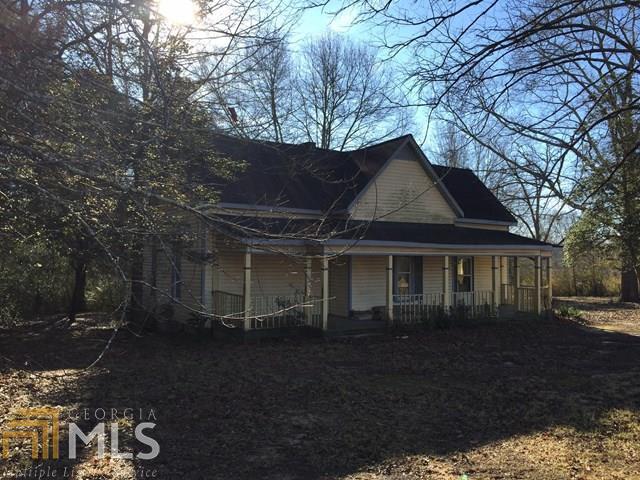 3 bedroom 1 bath home built in 1902, Original hardwood floors throughout home. Outbuilding. Large partily wooded lot 1.75 acres Home in need of work, sold as is.