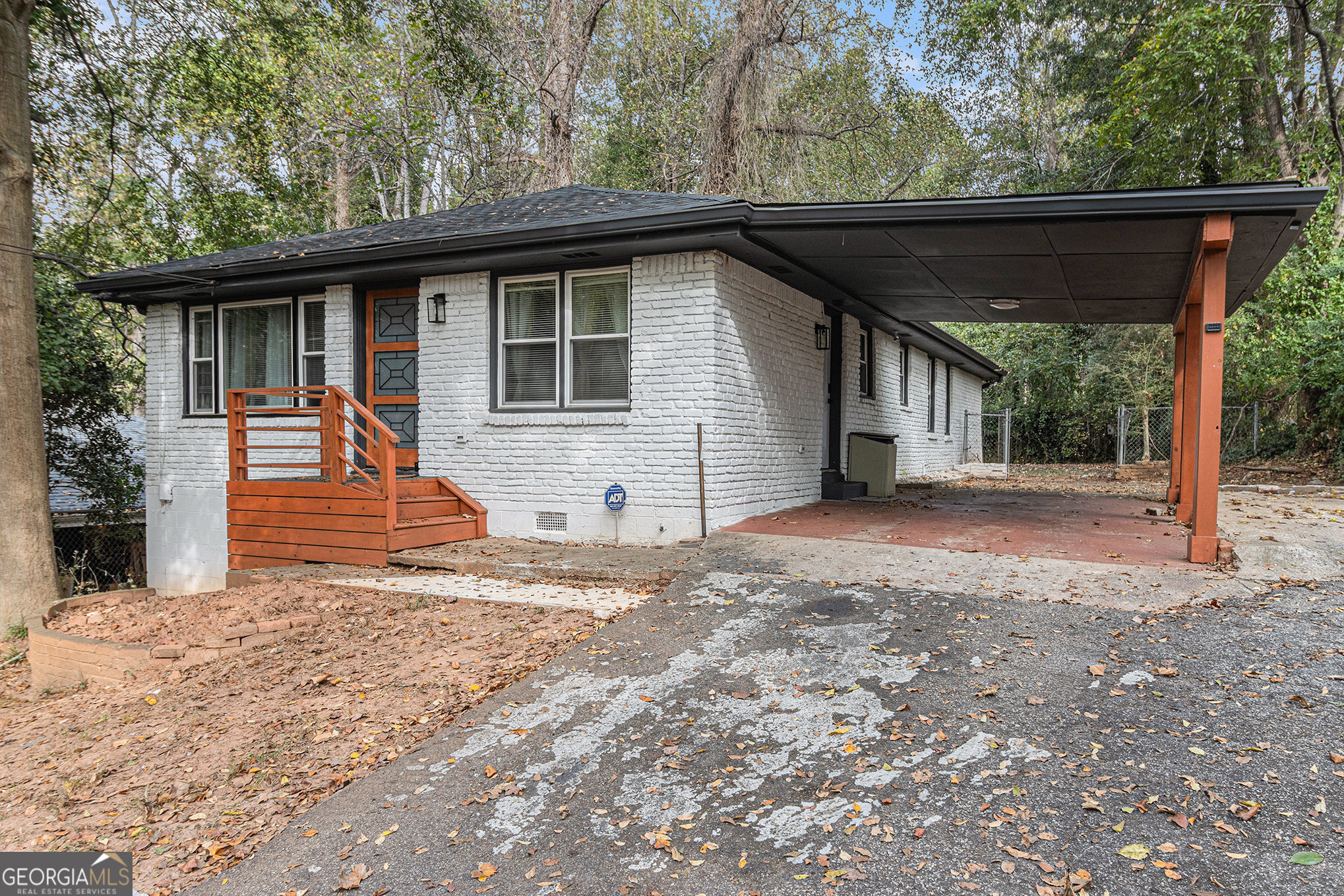 1990 Flintwood DR SE