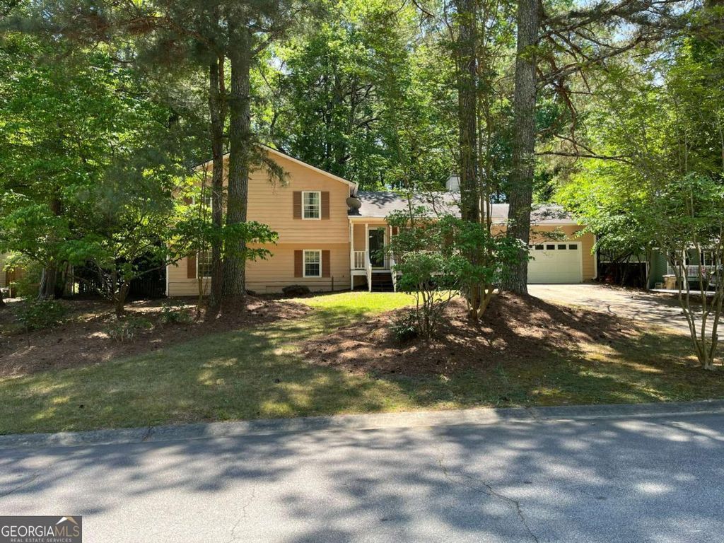 Photo of 2340 Rockwell Drive, Buford, GA 30519 (MLS # 10775034)