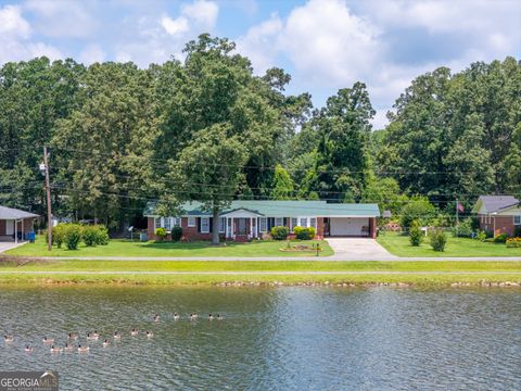 Photo of 127 Shoreline Drive NW, Rome, GA 30165 (MLS # 10550441)