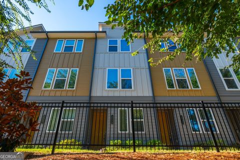 1529 Layton LN Atlanta GA 30318