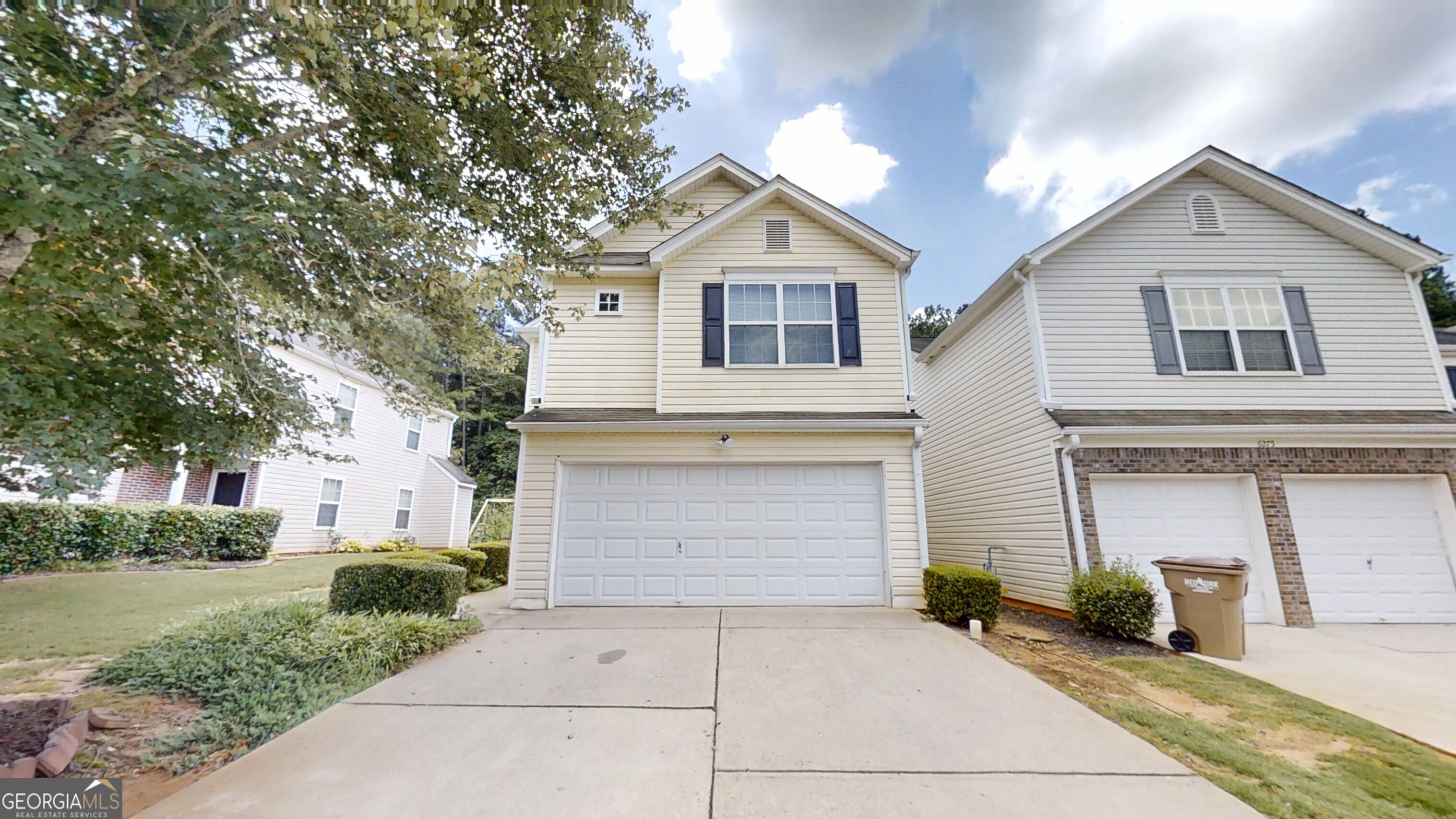 Welcome to this beautifully updated 3-bedroom, 2.5-bath home in the desirable Mountain Ridge community! Freshly painted throughout, this home offers a warm and inviting feel with brand-new carpet in the family room, bedrooms, and hallway, stylish LVP flooring in the dining area and kitchen, and tile in all bathrooms. The spacious two-story family room features a cozy fireplace and plenty of natural light perfect for relaxing or entertaining. The kitchen is a chef's dream with granite countertops, stainless steel appliances, and an open layout that flows into the dining space. Enjoy the outdoors in your large, level backyard ideal for gatherings, playtime, or simply unwinding. With easy access to shopping, dining, parks, and major highways, this home combines comfort, convenience, and style. Don't miss out schedule your tour today!