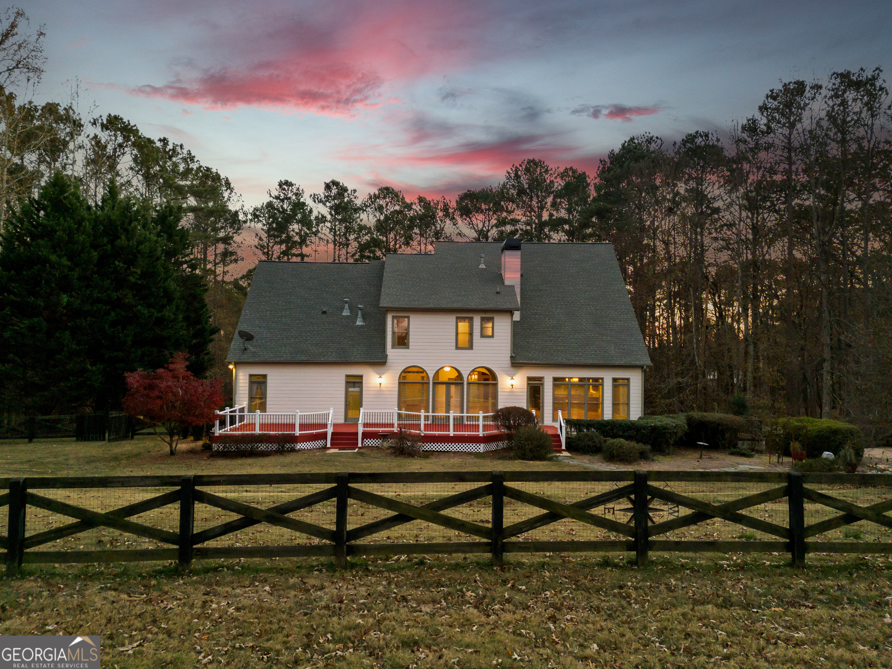 1160 Nix RD