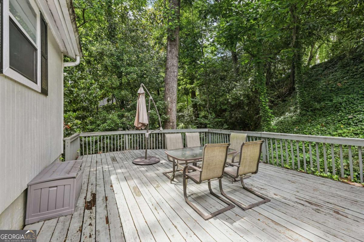 405 Forest Valley Road