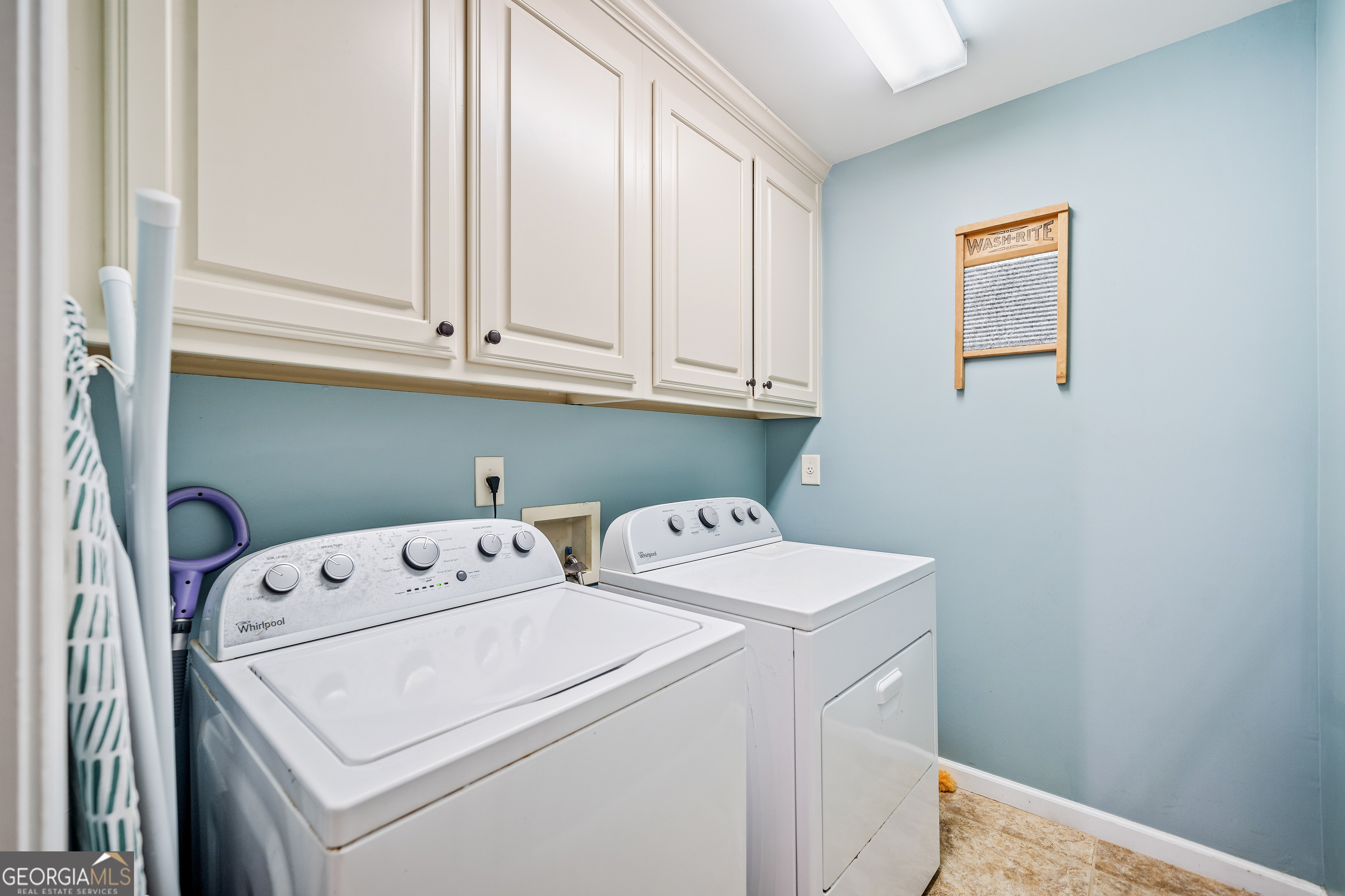 Ball Ground, Georgia 30107, United States, 3 Bedrooms Bedrooms, ,4 BathroomsBathrooms,Residential,Active,110379