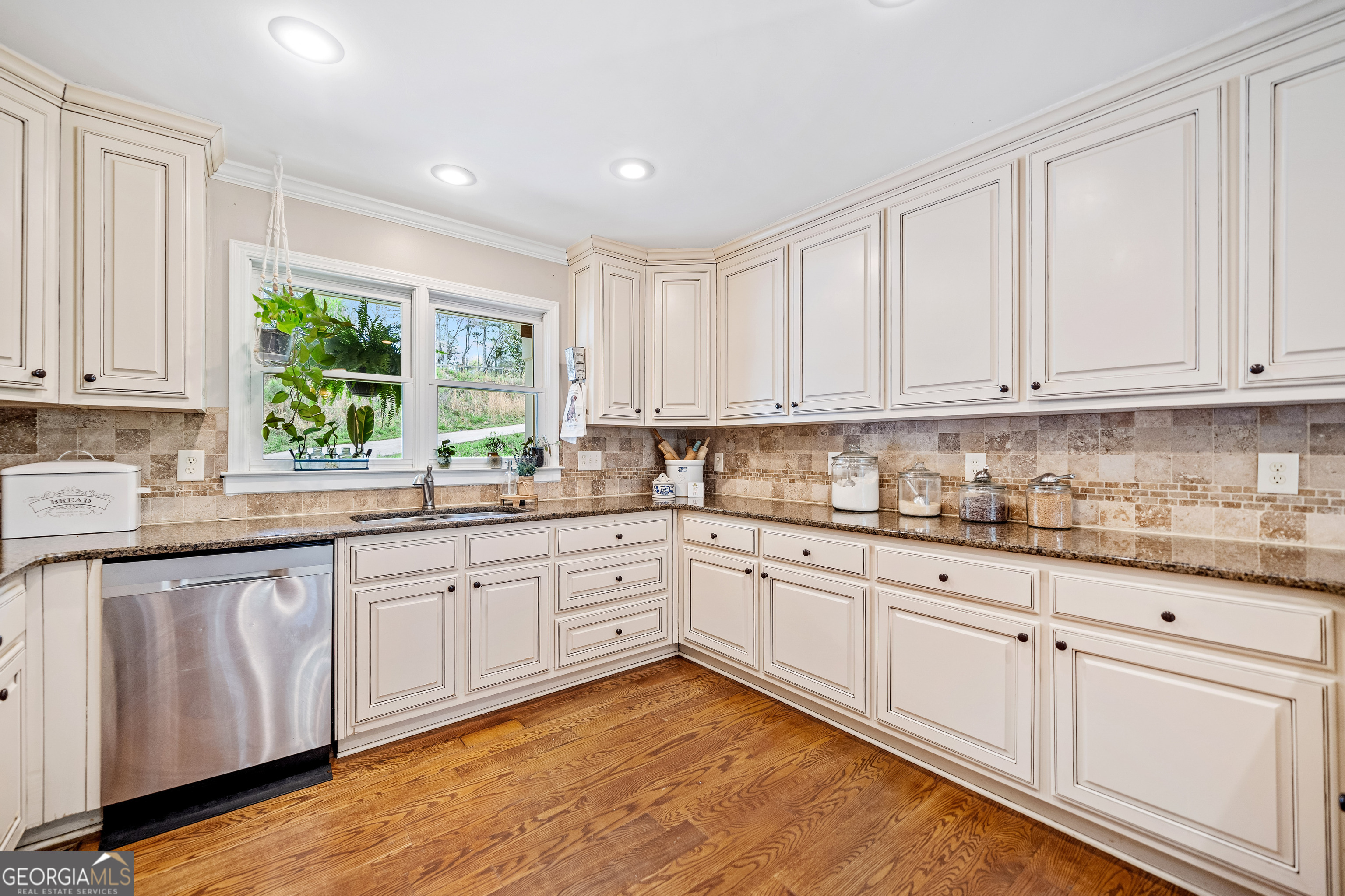 Ball Ground, Georgia 30107, United States, 3 Bedrooms Bedrooms, ,4 BathroomsBathrooms,Residential,Active,110379